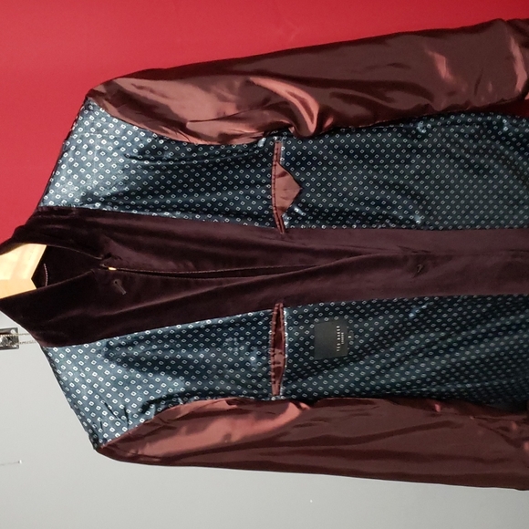 Ted Baker Single Button Dinner Jacket. - Picture 4 of 8